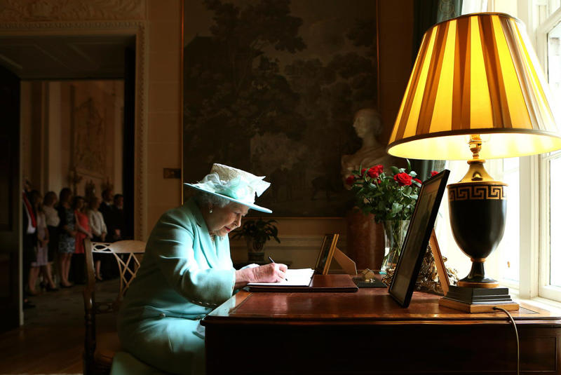 Buckingham Palace, Windsor Castle , Balmoral Castle , Holyrood Palace, Sandringham Estate , Hillsborough Castle