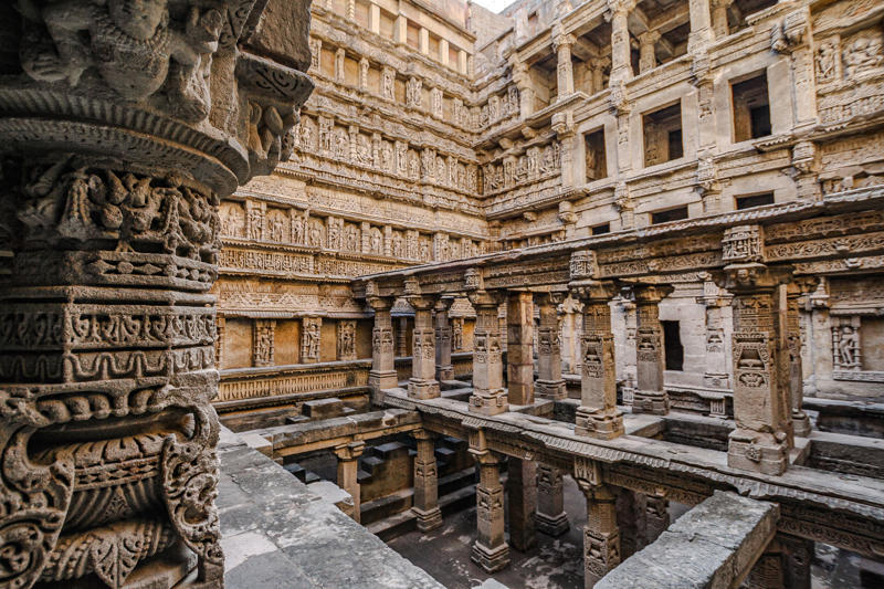 Rani ki Vav, India Basilica Cistern, อิสตันบูล, ตุรกี, บิกเบน, ลอนดอน, อังกฤษ, ชลาคาร Adalaj, อินเดีย, ปอร์โตเวเนเร, อิตาลี, อุทยาน Rodrigues Alves, บราซิล, Rani ki Vav, อินเดีย, วัดอรุณ, ไทย, ประตูชัยถนนออกัสตา, โปรตุเกส, ทัชมาฮาล, อินเดีย, ป้อมแดง, อินเดีย, น้ำพุเทรวี, อิตาลี, ติวานากู, โบลิเวีย, สเบตลา, ตูนิเซีย, ป้อมจิตตอร์, อินเดีย, สวนจีน สิงคโปร์, เปตรา จอร์แดน, ซุ้มประตูคอนสแตนติน, อิตาลี, Yaxchilán, เม็กซิโก, โรงอาบน้ำคาราคัลลา, อิตาลี, San Miguel de Allende, เม็กซิโก, วิหารโอลิมเปียนซูส กรุงเอเธนส์ ประเทศกรีซ, ถ้ำฟราซาสซี ประเทศอิตาลี, สุสานซิลลูสตานี ประเทศเปรู, สำนักแห่งเอเธนส์ ประเทศกรีซ, ลาซซาเรตโตแห่งอันโคนา ประเทศอิตาลี, วิหารเอเรคธีออน กรีซ, อนุสรณ์สถานแห่งชาติเดวิลโพสต์ไพล์ แคลิฟอร์เนีย, สุสานหลวง เปตรา จอร์แดน, ตูลุม, เม็กซิโก, แบมบะระ, อังกฤษ, บูดาเปสต์, ฮังการี, ป้อมอาเมร์, อินเดีย, มาชูปิกชู, เปรู, ตอสสาเดอมาร์, สเปน, สวน Gonaitei, ญี่ปุ่น, วิคโลว์, ไอร์แลนด์, ปาเลงเก, เม็กซิโก, Bethesda Terrace, นิวยอร์ก, สหรัฐฯ, โบสถ์ซานปิเอโตร, อิตาลี, สวนชา, มณฑลฉางซิง, จีน, มัสยิด Tin Mal, โมร็อกโก, ป่าสงวนแห่งชาติ Uinta-Wasatch-Cache, ยูทาห์, สหรัฐอเมริกา, ไดโกจิ, เกียวโต, ญี่ปุ่น, แอริโซนา, สหรัฐอเมริกา, อุทยานประวัติศาสตร์แห่งรัฐ Ward Charcoal Ovens ใกล้อีลี, เนวาดา, Vallone dei Mulini, อิตาลี, อุทยานแห่งรัฐสมิธ ร็อค, ออริกอน, สหรัฐอเมริกา, San Juan de Gaztelugatxe, สเปน, ป้อมรายครห์, อินเดีย, หอสังเกตการณ์ทะเลทรายแกรนด์แคนยอน, แอริโซนา, สหรัฐฯ, พระราชวังอิมพีเรียล, ญี่ปุ่น, ซากปราสาทเพนนาร์ด, สหราชอาณาจักร, ปราสาทอิวะคุนิ, ญี่ปุ่น, จังหวัดนางาโนะ, ญี่ปุ่น, วิหารพาร์เธนอน, กรีซ, ปราสาท Classiebawn, ไอร์แลนด์, เชฟชาอูน, โมร็อกโก, สวนชินจูกุ เกียวเอ็น, ญี่ปุ่น, ลักซอร์, อียิปต์, สะพานโบราณจั่วอิง, จีน, ปราสาท Torrechiara, อิตาลี, สวนราชพฤกษ์, ไทย, กำแพงเมืองจีน, ซากปรักหักพังจัตุรัสโรมัน, อิตาลี, ป้อม Lovrijenac, โครเอเชีย, กังหันลมพิทสโตน, บักกิงแฮมเชอร์, คาซามิลา, สเปน, ซากปรักหักพังของชาวมายันในซูนานตูนิช, เบลีซ, กัสเตลโนด์ ลา ชาแปล, ฝรั่งเศส, ปราสาทเบร์ลังกา เด ดูเอโร, สเปน, วิหารลักซอร์, อียิปต์, ประตูราชสีห์, ตุรกี, Trethevy Quoit, คอร์นวอลล์, Tinghir, โมร็อกโก, ปราสาทวอลซิน, เบลเยียม, ปาลาซโซ เวคคิโอ, อิตาลี, วิหารแห่งโพไซดอน, กรีซ, ไรน์แลนด์-พาลาทิเนต, เยอรมนี, แคนยอนเดอเชลลี, แอริโซนา, สหรัฐอเมริกา, นิวยอร์ก ซิตี้, จังหวัดคาโย, เบลีซ, ทิกัล, เอลเปเตง, กัวเตมาลา