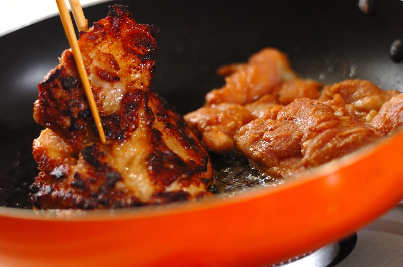 鶏もも肉のきな粉照り焼き, 10分で作れる夕食 炒めるだけ！ スパイシーな炒め物, 簡単ヘルシー！ 菊芋のキンピラ, 5分でプロの味！ 絶品ニラ玉, 節約食材でボリュームおかず！ 豚こま肉のさっくり揚げネギソースがけ, 豚肉のモヤシロール, クリームチーズと昆布 和えるだけ 濃厚なおいしさ, サッパリ厚揚げステーキ