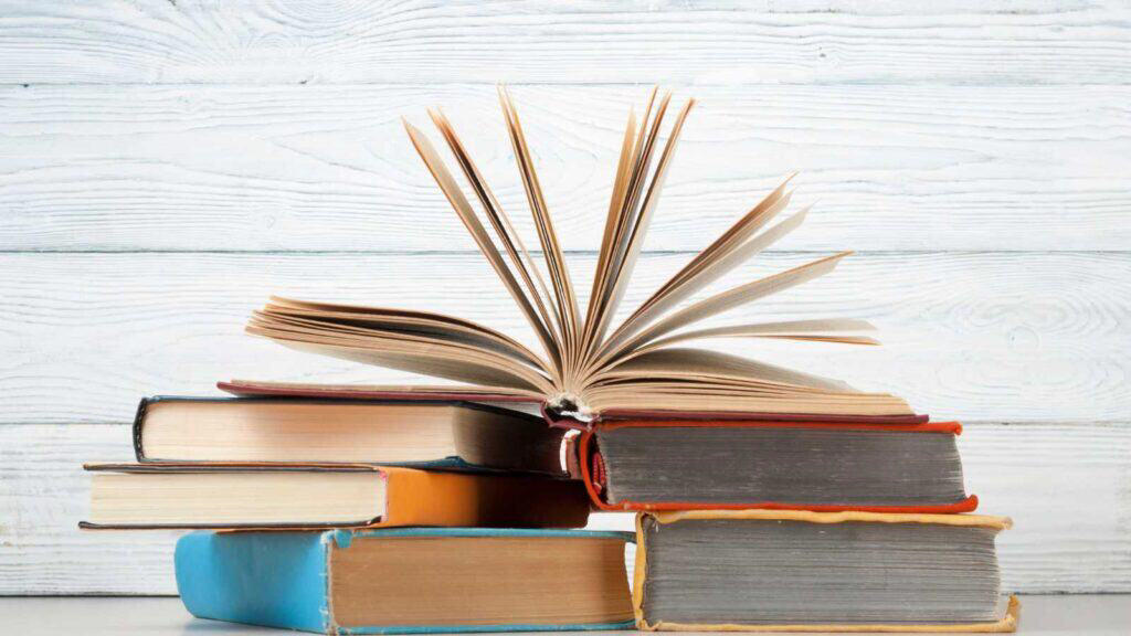 Books You Won’t Reread Fine China And Porcelains, Wire Hangers From Dry Cleaners, Old Encyclopedias And Textbooks, Excess Tupperware And Containers, VHS Tapes And DVDs, Old Magazines And Newspapers