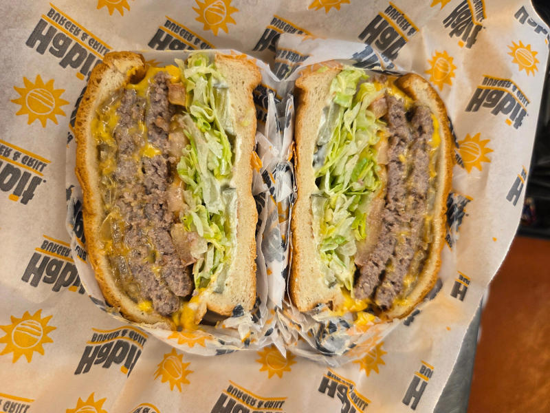Brass Ring Pub, Habit Burger & Grill, 1000 North, The Butcher’s Club, Honor Bar, Café Boulud, Okeechobee Steakhouse, Hive Bakery & Café, Tropical Smokehouse, Howley’s, Palm Beach Meats, Mary Lou’s, Mia Rosebud, Meat Market