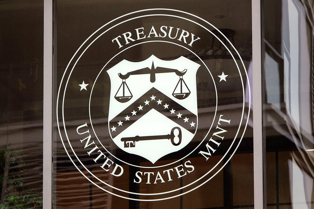 発端はエストニアにあり, 米財務省による制裁が発動, 重要人物がドバイで謎の転落死, 米財務省による新たな制裁, 今度は重要人物がインドで謎の死, もう一人の注目される人物, UAEで活動を続ける男, UAEと結びつく中国軍