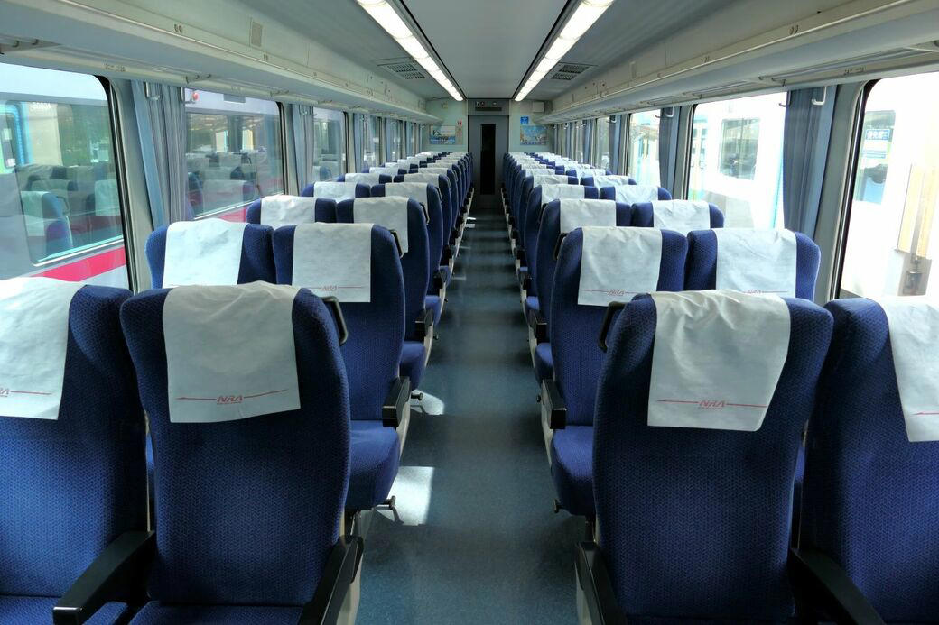 新宿線の特急「小江戸」, グレーの車体に「ダンディレッド」, ラッピングで沿線盛り上げも, ライナー車両に置き換え