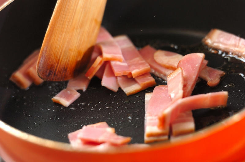 レンジで作れる簡単おいしいシンプルポテトサラダ, ゴママヨネーズポテト, ピリ辛ポテトサラダ, ポテサラコロッケ, ポテトサラダの春巻き, ポテトサラダパン粉焼き