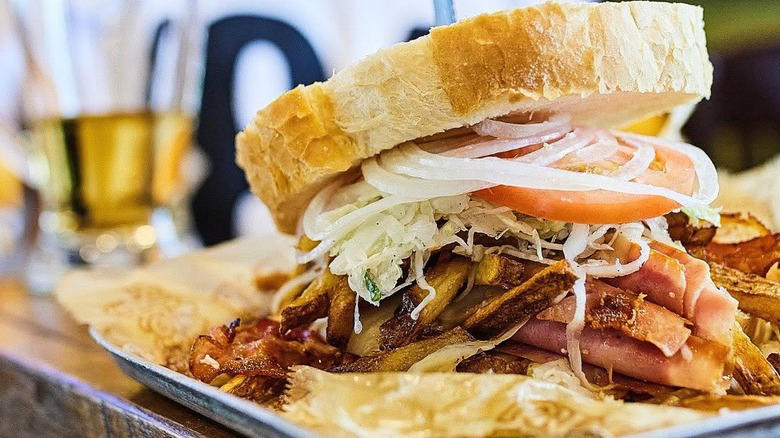 Primanti Bros., Schlotzsky's, Erbert & Gerbert's, Capriotti's, Penn Station East Coast Subs, Port of Subs, DiBella's, D'Angelo
