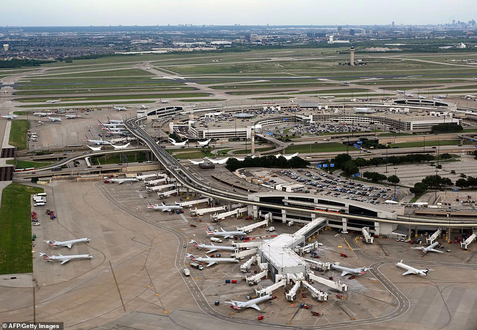Travel chaos as ground stops hit both Dallas airports