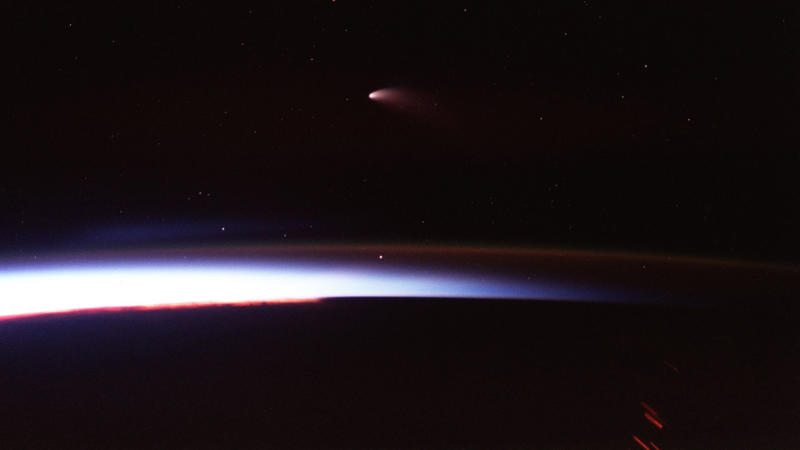 Will ATLAS Be Visible? The Mysterious Interstellar Comet, A Visitor From Beyond The Stars, Why Interstellar Comets Are So Rare, The Discovery Of 3I/ATLAS In 2025, A Hyperbolic Journey Through The Solar System, How Astronomers Confirmed Its Interstellar Nature, Turning The Telescopes Toward ATLAS, Measuring Its Size And Speed, Comparing It With ‘Oumuamua And Borisov, Why Are We Fascinated By This Comet?, A Brief Window To Examine A Cosmic Stranger, A Surprising Dominance Of Carbon Dioxide, The Rarest CO₂-To-Water Ratio Ever Observed, What The Lack Of Water Vapor Suggests, A Traveler From Galactic Depths, Understanding The Thick Disk Of The Milky Way, Older Than The Birth Of The Solar System, What Ancient Comets Reveal About Our Galaxy, The James Webb Space Telescope’s Breakthrough Role, Insights From The Hubble Space Telescope, Ground-Based Observatories Add To The Picture, The Promise Of The Upcoming SPHEREx Mission, A Global Effort To Understand Interstellar Wanderers, Charting The Comet’s Current Path, The October Encounter With The Sun, The December Flyby Near Earth, Will ATLAS Be Visible?, What Astronomers Hope To Learn During Its Passage, Rethinking How Planets And Comets Form, Expanding Our Understanding Of Cosmic Diversity, Testing Long-Held Theories With Fresh Evidence, Comparing Interstellar Visitors To Local Comets, Building A Framework For Future Discoveries, Could We One Day Send A Mission To One?, Lessons ATLAS Teaches About Galactic Variety, The Importance Of Curiosity In Cosmic Exploration, A Rare Glimpse Into The Chemistry Of Another World