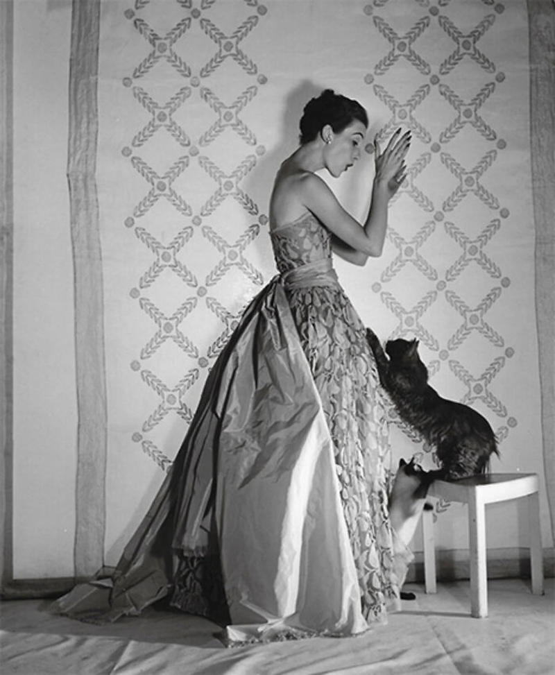 #31 Paris, France, 1951 #1 Worthing, United Kingdom, 1956, #3 Skibotn, Norway, 1967, #11 1960s, #13 1872, #15 1922, #17 London, United Kingdom, 1957, #19 1960, #21 1972, #23 1968, #25 1971, #27 Around 1912, #29 United States, 1955, #31 Paris, France, 1951, #33 Paris, France, 1952, #35 Whittlesey, United Kingdom, 1961, #37 1953, #39 1956, #41 Shot Taken Around 1954, #43 1953, #45 1955, #47 1906