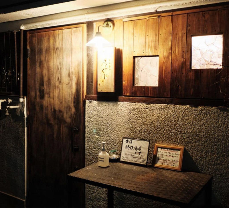万博で目にした、まさかの光景, 最初に立ちはだかったのは「調達の壁」, 「国内店の99％が冷凍食材」の衝撃, 『ONE PIECE』方式で「最強チーム」を結成, 「なんとなく」から生まれた絆, 「ストーリー性」も演出していた, 1日7回転、90万円を売り上げる成功, 人間ってどこで感動するかわからない