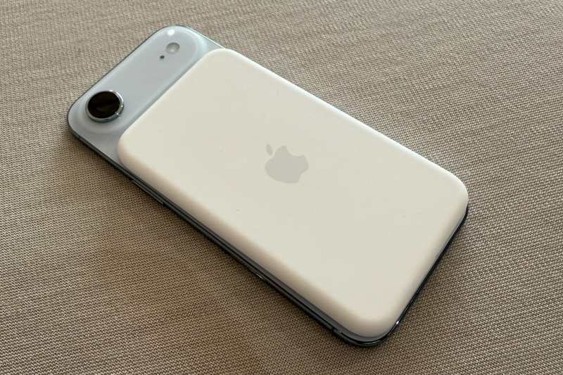 Why you can trust IndyBest, iPhone Air vs Samsung Galaxy S25 Edge, iPhone Air vs Samsung Galaxy S25 Edge: Design and display, iPhone Air vs Samsung Galaxy S25 Edge: Cameras, iPhone Air vs Samsung Galaxy S25 Edge: Performance and features, iPhone Air vs Samsung Galaxy S25 Edge: Battery and charging, iPhone Air vs Samsung Galaxy S25 Edge: Price and availability, The best iPhone Air and Samsung Galaxy S25 Edge deals, Galaxy S25 Edge with 100GB data: £29.99 per month, £129 up front, Carphonewarehouse.com, iPhone Air with 100GB data: £49.99 per month, £99 up front, Mobiles.co.uk, The verdict: Samsung Galaxy S25 Edge vs iPhone Air