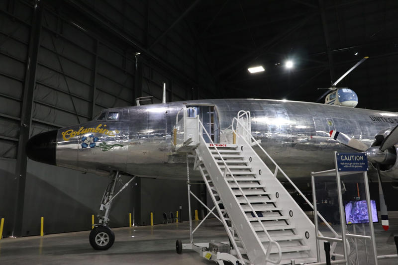 The National Museum of the United States Air Force in Dayton, Ohio, acquired Eisenhower's plane in 1966. The cockpit featured seats for the pilot, copilot, and flight engineer., The radio operator worked out of this room behind the cockpit., Storage areas separated the crew from Eisenhower's presidential workspace., This seating area was used by members of Eisenhower's staff., Eisenhower's presidential stateroom was located toward the back of the plane., The stateroom also featured two couches that could fold down into beds., The most luxurious part of the plane was the president's spacious lavatory.