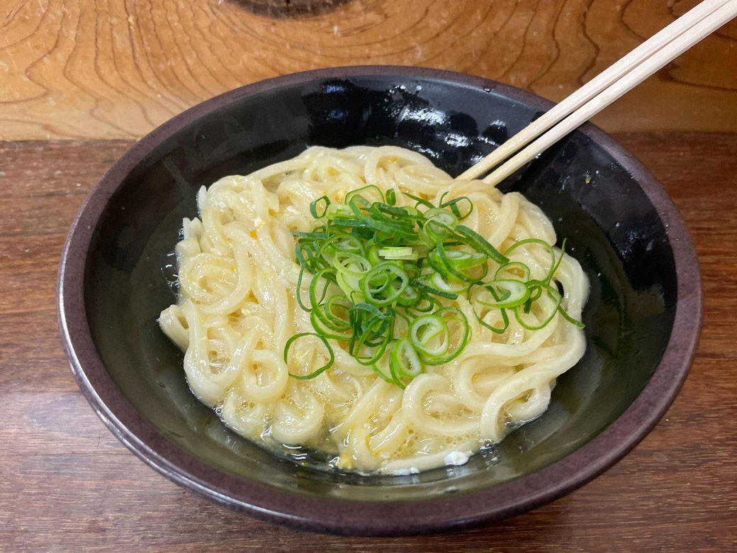 思い出の「麺や」, 地元民御用達なので、混まない！, とても行きやすいところにある, お値段お手頃、味最高, いろんなメニューでみんな楽しめる, 「麺や」から香川のいろいろなうどん屋をめぐってみよう（今度は観光で！）, やっぱり「麺や」は最高のチェーン店