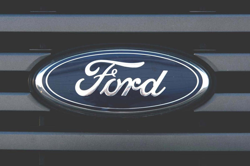 フォード危機の財務影響, リコールが揺るがす利益, 米日メーカー格差鮮明, 米国新車品質の現状, 開発体制のリスク露呈, 日本流手法の導入限界, 自動車産業の信頼戦略