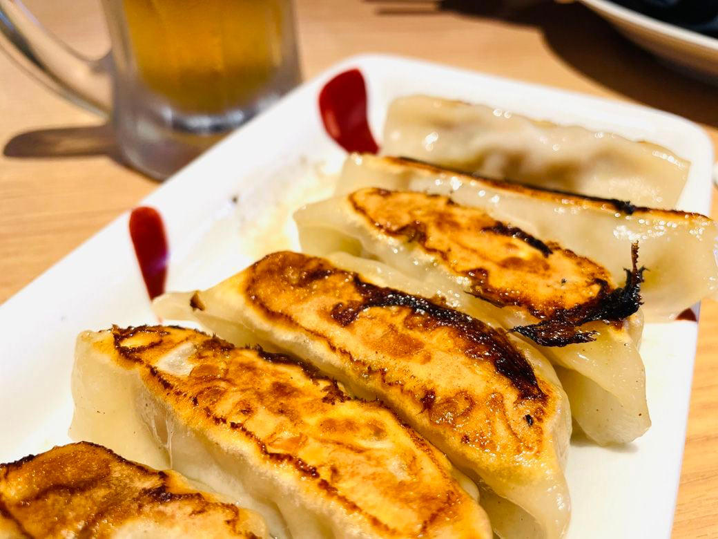 幼児から食べ盛りまでカバーする内容, 安定の「選べるおもちゃ」に子どもは大喜び, 子育て中の親たちが丸源ラーメンを選ぶ理由, 親子3人で夜ご飯を食べる場合の予算感, 丸源ラーメンはファミレスよりも使い勝手がいいかもしれない