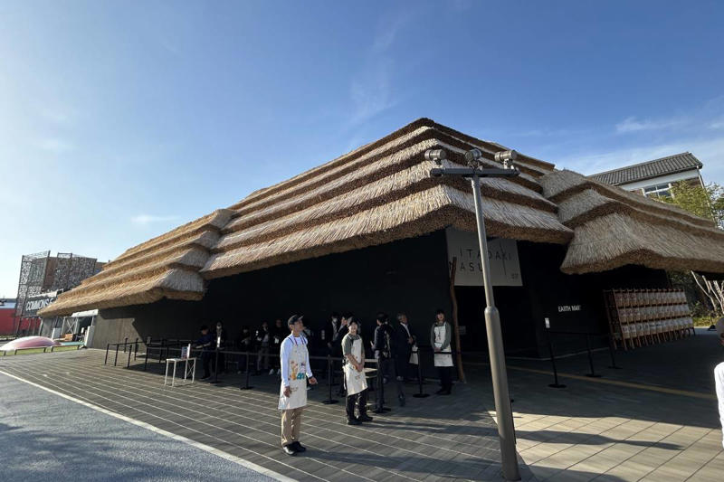 27館ある国内パビリオン, ガンダムパビリオン：未来の宇宙体験と実物大ガンダム, 「PASONA NATUREVERSE」：鼓動する「iPS心臓」展示, ８つのシグネチャーパビリオン, 「Dialogue Theater–いのちのあかし–」, 休憩スポット、歩き疲れたら絶品スイーツで一息, 感動のフィナーレへ、閉幕セレモニーの期待, 万博の残り1か月を最大限に楽しむために, 会場内を歩き、景色を楽しむのも良いものです, 夕景や夜間のライトアップされた万博会場めぐりもおすすめ
