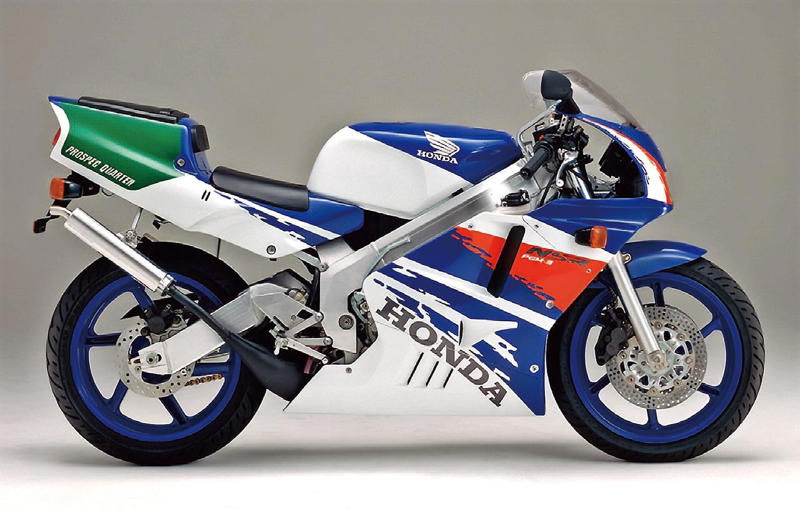 ホンダ「NSR250R」（MC21・1990年）特徴, ホンダ「NSR250R」（MC21・1990年）各部装備・ディテール解説, ホンダ「NSR250R」（MC21・1990年）主なスペック・販売当時価格, ホンダ「NSR250R」（MC21・1990年-1992年）カラー＆カタログ紹介, 関連のおすすめ記事