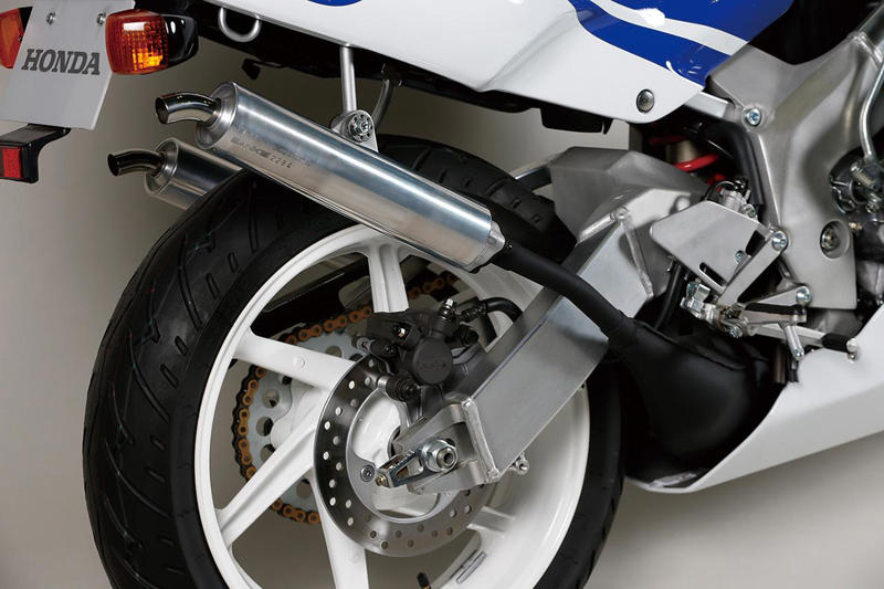 ホンダ「NSR250R」（MC21・1990年）特徴, ホンダ「NSR250R」（MC21・1990年）各部装備・ディテール解説, ホンダ「NSR250R」（MC21・1990年）主なスペック・販売当時価格, ホンダ「NSR250R」（MC21・1990年-1992年）カラー＆カタログ紹介, 関連のおすすめ記事