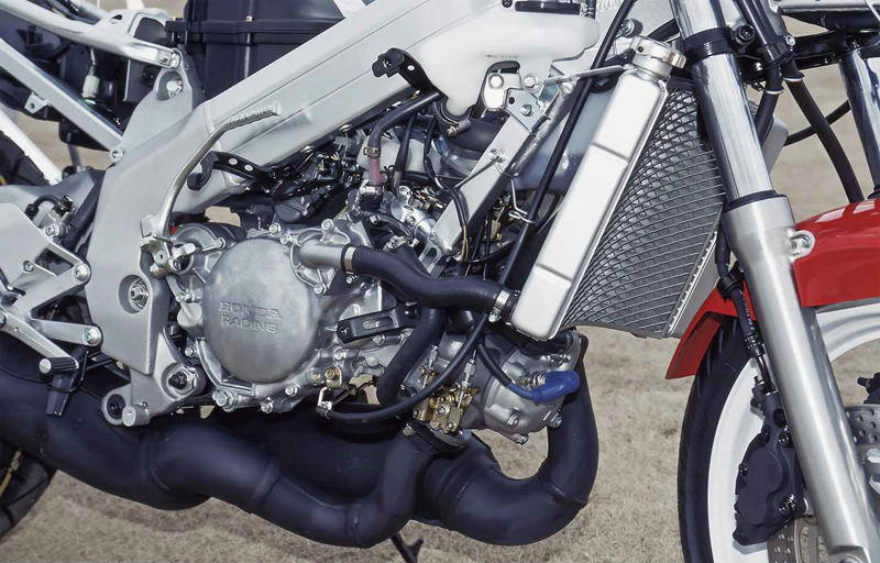 ホンダ「NSR250R」（MC21・1990年）特徴, ホンダ「NSR250R」（MC21・1990年）各部装備・ディテール解説, ホンダ「NSR250R」（MC21・1990年）主なスペック・販売当時価格, ホンダ「NSR250R」（MC21・1990年-1992年）カラー＆カタログ紹介, 関連のおすすめ記事