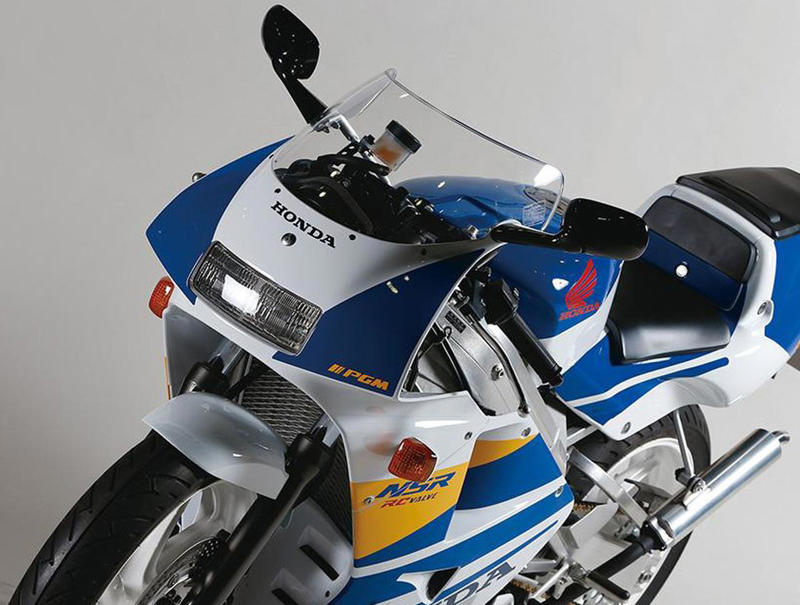 ホンダ「NSR250R」（MC21・1990年）特徴, ホンダ「NSR250R」（MC21・1990年）各部装備・ディテール解説, ホンダ「NSR250R」（MC21・1990年）主なスペック・販売当時価格, ホンダ「NSR250R」（MC21・1990年-1992年）カラー＆カタログ紹介, 関連のおすすめ記事