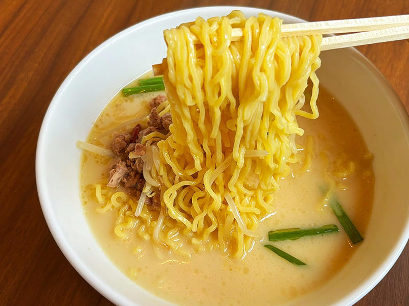 『中華料理 昇龍軒 新潟白山店』とは, 【定番ランチ】「台湾ラーメン＋五目炒飯」, 【ガタチラのイチオシ】「豚骨台湾ラーメン＋天津飯」, 【人気の一品】「エビチリ」, メニュー(2025年9月9日時点)