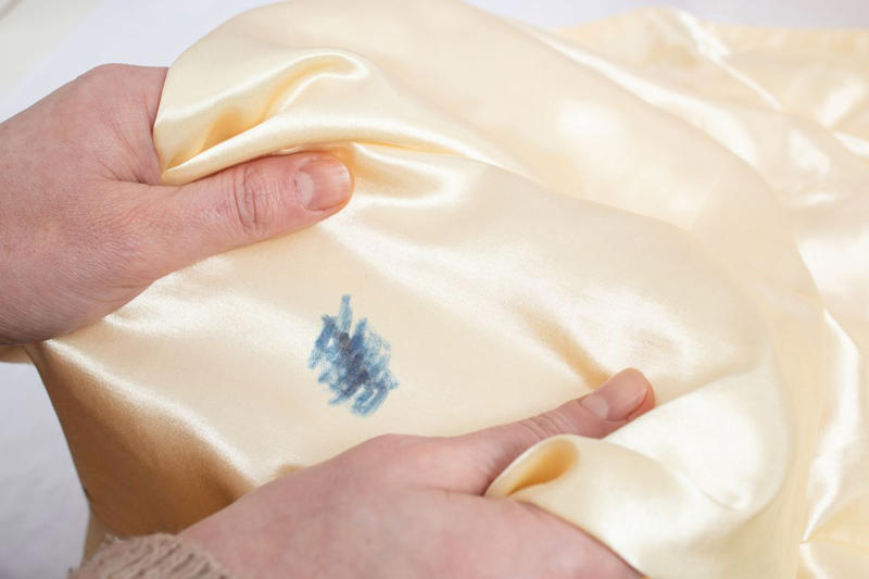 Serveware Containing Lead , Bulky Recliners, Damaged Upholstery, Old Electronics, Tattered Drapery, Old, Yellowing Plastic, Mass-Produced Replicas, Stained Linens, Stained Tupperware, Balloon-Back Chairs
