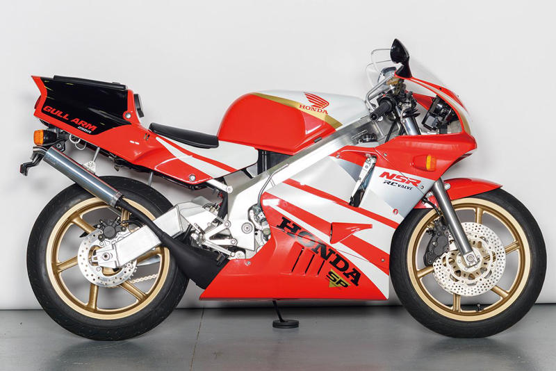 ホンダ「NSR250R SP」（MC21・1990年）特徴, ホンダ「NSR250R SP」（MC21・1990年）各部装備・ディテール解説, ホンダ「NSR250R SP」（MC21・1990年）主なスペック・販売当時価格, ホンダ「NSR250R SP」（MC21）カタログ, 関連のおすすめ記事