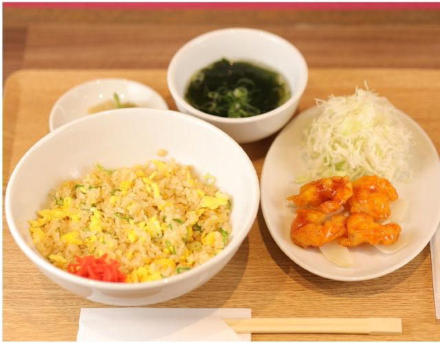 【梅田】炒飯好きの楽園「大阪炒飯倶楽部」, 【なんば】ボリューム系サンドイッチ専門店「チャームサイドサンドイッチ大阪なんば店」, 【中崎町】“薬膳×スパイス”がテーマの「Wabi cafe」, 【中津】アメリカンダイナー「Wythe Club」, 【鶴橋】韓国本場ナッコプセ専門店「サウィ食堂」