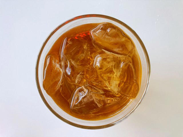 【ロックアイスって知ってる？】, 【飲み物を美味しくする氷の使い方】, 【実際に作ってみた】, 【氷を買うことは賢い選択】