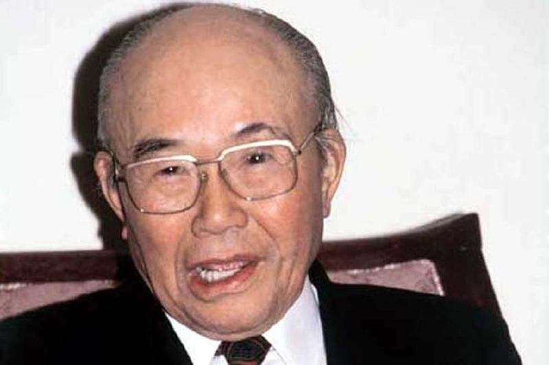 自動車業界の人気変動, 技術文化が若者を魅了, 技術投資と挑戦力, 若者評価の企業差, グローバル人材の未来