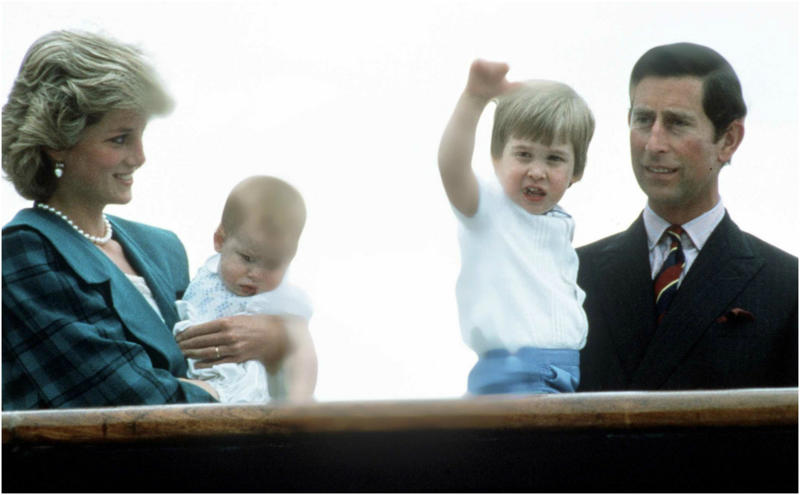 Arms Celebrating four years!, Schoolboy, Carriage, Inspection