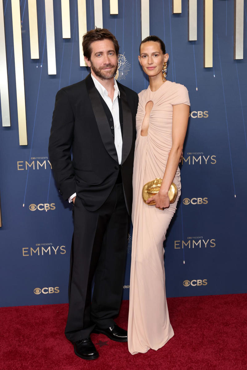 Jake Gyllenhaal and Jeanne Cadieu A stunning red carpet, Hunter Schafer, Cate Blanchett, Scarlett Johansson, Pedro Pascal, Jennifer Coolidge, Hannah Einbinder, Sam Rockwell, Carrie Coon, Gwendoline Christie, Sydney Sweeney, Selena Gómez, Jake Gyllenhaal and Jeanne Cadieu, Leighton Meester, Michelle Williams, Michelle Monaghan, Charlie Hunnam, Lisa (Blackpink), Keri Russell, Kristen Bell, Anna Sawai, Colman Domingo, Catherine Zeta-Jones, Justine Lupe, Haley Kalil, Bronwyn Newport, Justin Hartley, Shabana Azeez, Dichen Lachman, Sam Nivola, Supriya Ganesh, Jesse Williams, Ruth Negga, Jenny Slate, Seth Rogen, Chloë Sevigny, Sarah Catherine Hook, Parker Posey, Owen Cooper, Jen Tullock, Kathryn Hahn, Sarah Paulson, Bowen Yang, Walton Goggins, Aliyah Mastin, Alan Cumming, Angela Bassett, Malin Akerman, Gerran Howell, Leslie Bibb, Elizabeth Banks, Calista Flockhart, Brittany Snow, Jason Isaacs, Lauren Graham, Kaitlyn Dever, Mariska Hargitay
