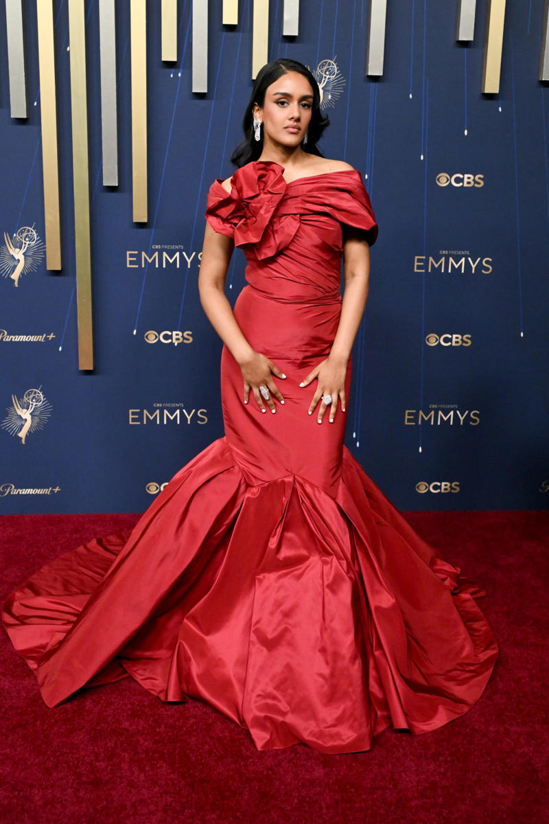Shabana Azeez A stunning red carpet, Hunter Schafer, Cate Blanchett, Scarlett Johansson, Pedro Pascal, Jennifer Coolidge, Hannah Einbinder, Sam Rockwell, Carrie Coon, Gwendoline Christie, Sydney Sweeney, Selena Gómez, Jake Gyllenhaal and Jeanne Cadieu, Leighton Meester, Michelle Williams, Michelle Monaghan, Charlie Hunnam, Lisa (Blackpink), Keri Russell, Kristen Bell, Anna Sawai, Colman Domingo, Catherine Zeta-Jones, Justine Lupe, Haley Kalil, Bronwyn Newport, Justin Hartley, Shabana Azeez, Dichen Lachman, Sam Nivola, Supriya Ganesh, Jesse Williams, Ruth Negga, Jenny Slate, Seth Rogen, Chloë Sevigny, Sarah Catherine Hook, Parker Posey, Owen Cooper, Jen Tullock, Kathryn Hahn, Sarah Paulson, Bowen Yang, Walton Goggins, Aliyah Mastin, Alan Cumming, Angela Bassett, Malin Akerman, Gerran Howell, Leslie Bibb, Elizabeth Banks, Calista Flockhart, Brittany Snow, Jason Isaacs, Lauren Graham, Kaitlyn Dever, Mariska Hargitay