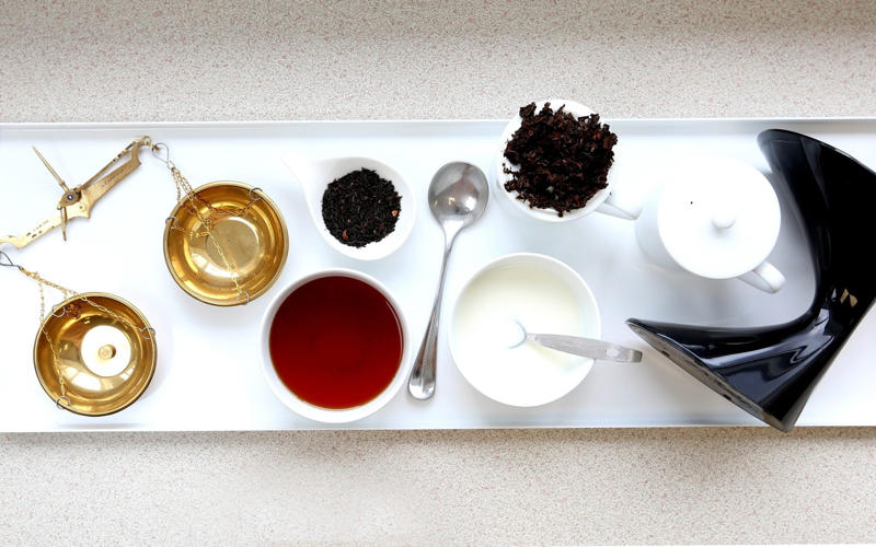 How to become a master blender, The five essential tools in a master blender’s armoury, The silver spoon, The spittoon, The milk spoon, The porcelain tea set, Hand scales, How a master blender describes tea