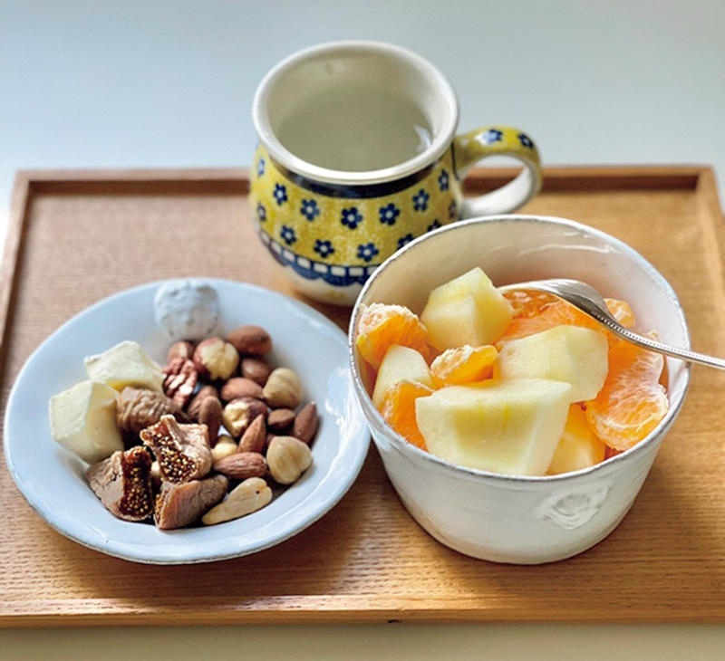 「体によい食事をしているはず」と思い込んでいた40代, 体にいいといわれるものを過信しすぎない, 夜は炭水化物を控えめに、デザートには高カカオチョコを楽しみに, 素材の味を生かし、シンプルな調理で食べる