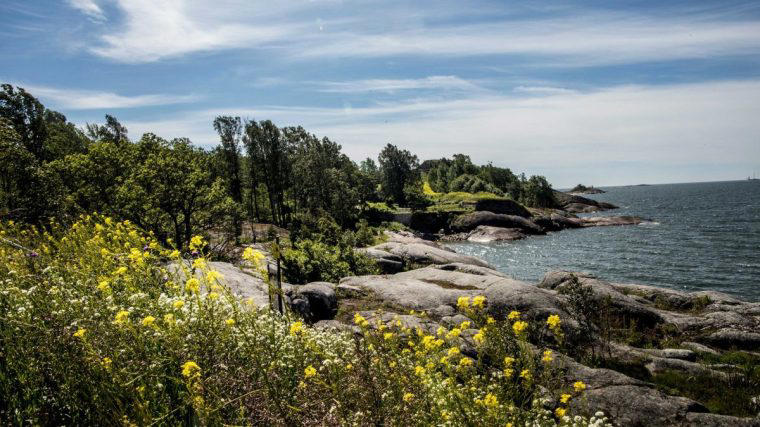 World's happiest country, Sauna Restaurant Kuuma, Nature is close to everyone in Finland, Finland's concept of jokaisenoikeudet, Vallisaari, Travel information