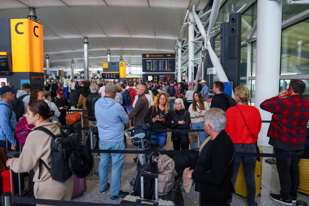 What are my rights if my flight is cancelled? Cyber attack hits Heathrow, Berlin and Brussels airports, What is a cyber attack?, Passengers evacuated at Dublin Airport, Catastrophic failure delays thousands of US flights, What are my rights if my flight is cancelled?