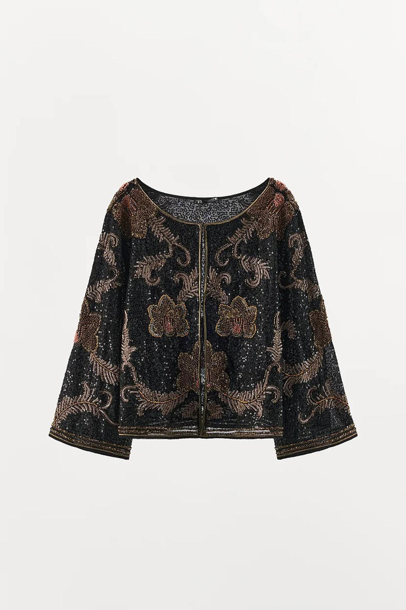Zara's embroidered jacket will be all the rage this fall Quilted jacket from Zara, This quilted jacket from Zara is perfect for mid-season wear, Fall 2025 trend: bomber jacket from Zara, Find this denim jacket for mid-season weather at Zara, With this suede-effect biker jacket from Zara, you'll show off your style, Zara's embroidered jacket will be all the rage this fall, You can buy this split leather jacket at Mango, You won't stop wearing this Mango leather jacket in the fall, Elevate your fall looks with this tweed jacket from Mango