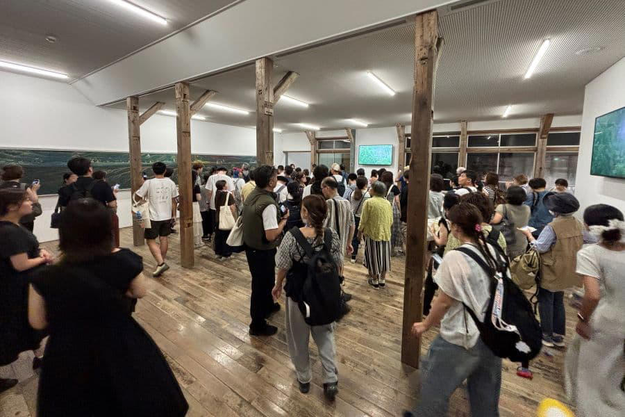 事前準備・記者についての参考情報, 東ゲート、始発電車で夢洲駅に臨む, 早く入場出来たら、並びながら当日登録するのが肝, 午前は当日登録を駆使できるかが重要, 午後は当日登録をどれくらい拾えるかが勝負, 22パビリオン、それぞれに楽しめ大満足