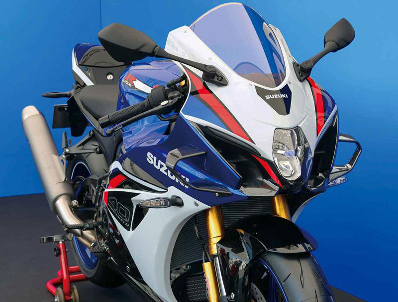 スズキ「GSX-R1000R」40周年記念モデルの特徴, スズキ「GSX-R1000R」40周年記念車のカラーバリエーション・人気投票, スズキ「GSX-R1000R」40周年記念車の各部装備・ディテール解説, スズキ「GSX-R1000R」40周年記念車の動画・写真, スズキ「GSX-R1000R」40周年記念車の主なスペック, スズキ「GSX-R1000R」関連のおすすめ記事