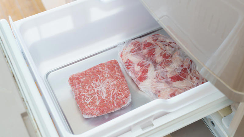 1．テレビをつけっぱなしで寝落ち, 2．冷凍室がスカスカ, 3．食洗機を少量でまわす, 電気がムダになる行動を見直そう