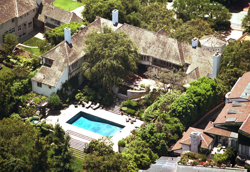 2) 2001: Beverly Hills House, California 2) 2001: Beverly Hills House, California, 5) 2011: West Village Condos, New York City, 6) 2011: Bel Air House, California, 7) 2022: Montecito House, California