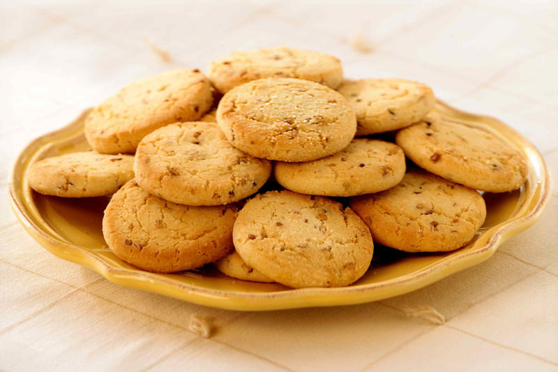 Keebler Coconut Dreams, Tate’s Walnut Chocolate Chip Cookies, Nabisco Pinwheels, Mother’s Circus Animal Cookies, Keebler Pecan Sandies, Lotus Biscoff, Walker’s Shortbread, Fudge striped shortbread