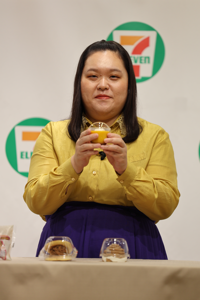 ぼる塾・田辺さんとのスイーツトークも, 第一弾からおすすめ商品を紹介, 試食予定になかったスイーツも急きょ登場！, ぼる塾・田辺さんがスイーツ紹介の際に気を遣うことは……, その他にも発売予定の商品がたくさん！