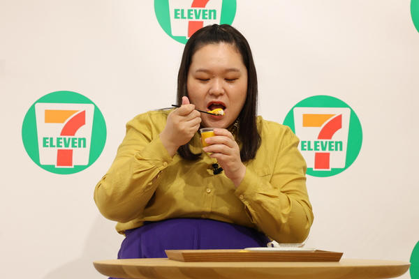 ぼる塾・田辺さんとのスイーツトークも, 第一弾からおすすめ商品を紹介, 試食予定になかったスイーツも急きょ登場！, ぼる塾・田辺さんがスイーツ紹介の際に気を遣うことは……, その他にも発売予定の商品がたくさん！