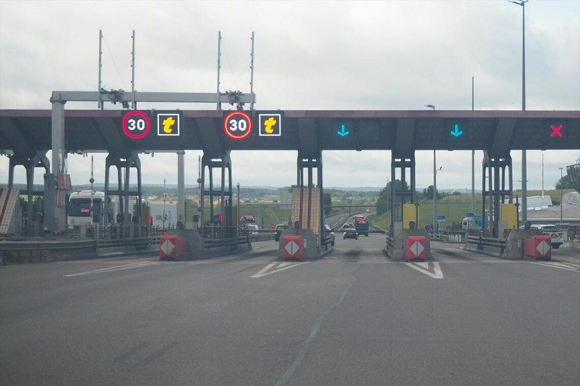 3種の支払い方法があるフランスの高速道路, チェコで「時速150km」の高速道路が誕生, CO2排出低減のため速度抑制の流れだったが, ヨーロッパの動きを受けて日本はどうする？