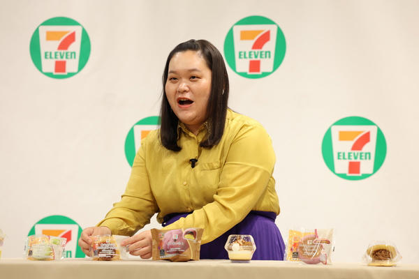 ぼる塾・田辺さんとのスイーツトークも, 第一弾からおすすめ商品を紹介, 試食予定になかったスイーツも急きょ登場！, ぼる塾・田辺さんがスイーツ紹介の際に気を遣うことは……, その他にも発売予定の商品がたくさん！