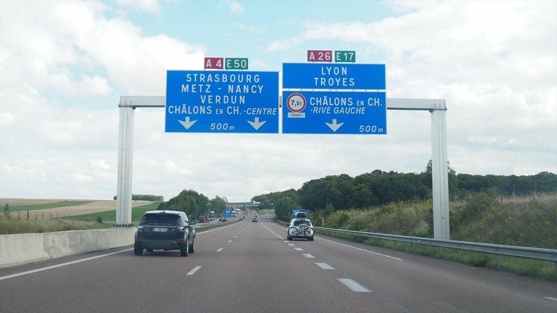 3種の支払い方法があるフランスの高速道路, チェコで「時速150km」の高速道路が誕生, CO2排出低減のため速度抑制の流れだったが, ヨーロッパの動きを受けて日本はどうする？