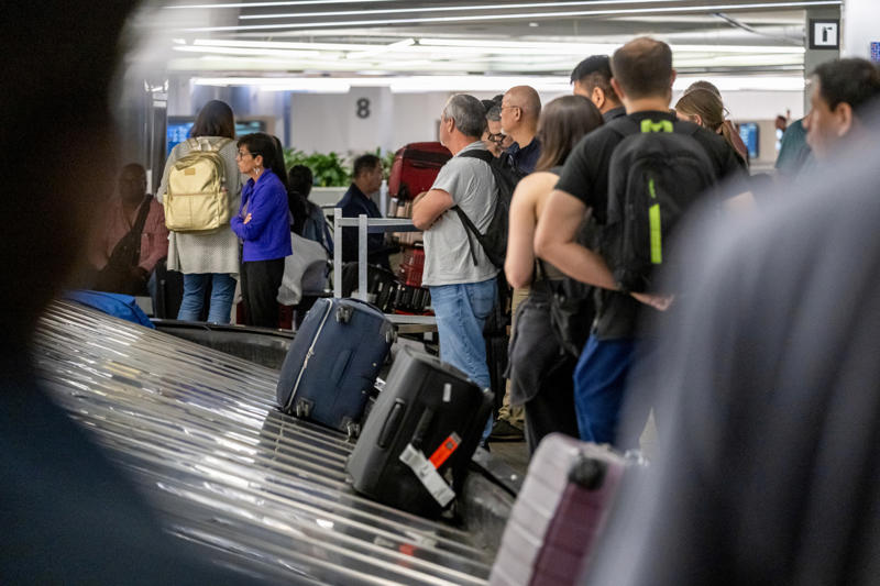 フロンティア航空, サウスウエスト航空, リパブリック航空, スカイウェスト航空, アラスカ（スカイウェスト）航空, ユナイテッド航空, エンヴォイ・エア, 手荷物紛失の多い米国以外の航空会社, ウエストジェット航空, フレア航空とサンウィング航空, 他の調査による手荷物紛失の多い世界の航空会社, KLMオランダ航空, ブリティッシュ・エアウェイズ, ルフトハンザドイツ航空, エア・インディア, フルサービス航空会社が手荷物の紛失率でトップ, なぜ格安航空会社は手荷物の紛失が少ないのか, 手荷物を安全に保つためのヒント