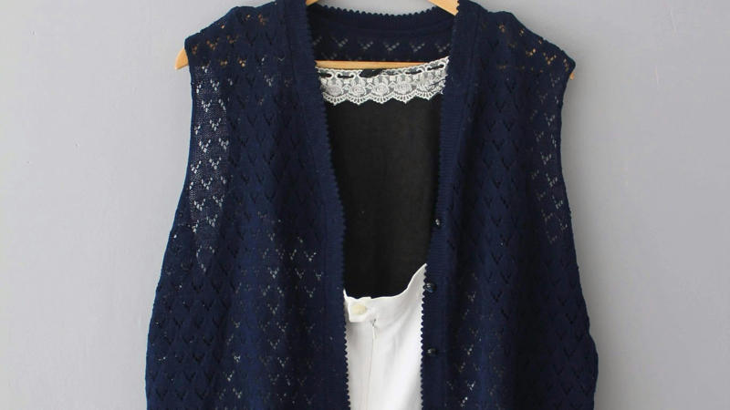 1. Velvet Jackets And Blazers, 2. Chunky Knit Sweaters, 3. Silk Shirts And Dresses, 4. Black Leggings Or Pants, 5. Corduroy Pants, 6. Fishnet Or Lace Tops, 7. Long Flowing Skirts, 8. Sequin Or Beaded Tops, 9. White Jeans, 10. Fringe Jackets Or Accessories, 1. High-Quality Lint Roller, 2. Rotate "Pet-Only" Lounge Clothes, 3. Handheld Vacuum Near The Closet, 4. Store Clothes In Sealed Garment Bags, 5. Anti-Static Spray, 6. Keep Your Dressing Area Pet-Free, 7. Install An Air Purifier, 8. Smooth Outer Layers, 9. Wash Clothes With Dryer Sheets, 10. De-Shedding Glove During Playtime