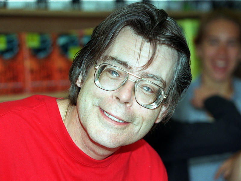 Stephen King, lo scrittore che ha cambiato l'horror David Lynch, Salvador Dalí, Christopher Nolan, John Lennon, Jack Kerouac, Edgar Allan Poe, Federico Fellini, Stephen King, Mary Shelley, Richard Linklater, Carl Jung, Robert Louis Stevenson, Samuel Taylor Coleridge, Jasper Johns, Stephen King, lo scrittore che ha cambiato l'horror